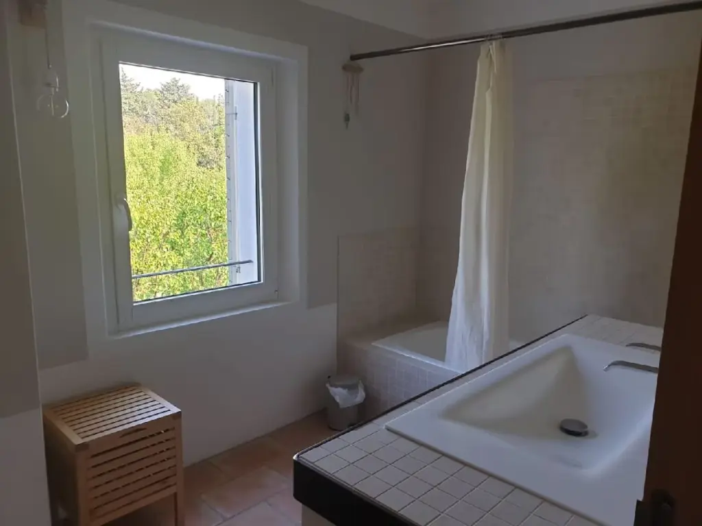 Entre Luberon et Alpilles, mas provençal dans son oliveraie et sa piscine privée