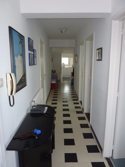 digue,dernier étage, 3 chambres, clair et spacieux