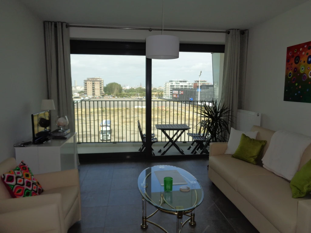Appartement de vacances avec vue sur mer à 90 m de la mer