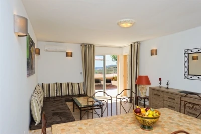 Villa de Rêve 4 étoiles, Climatisée, Piscine, Vue Mer, 6 Personnes - Mare e Macchia : Entre Mer et Maquis