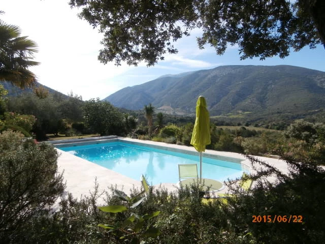 Location Provence Villa 10 pers.sur 5000m/carré cloturés, piscine privée, climatisation voir site personnel maslesoliviers.fr