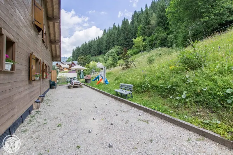 Châtel de 10 à 19 pers 380 m²