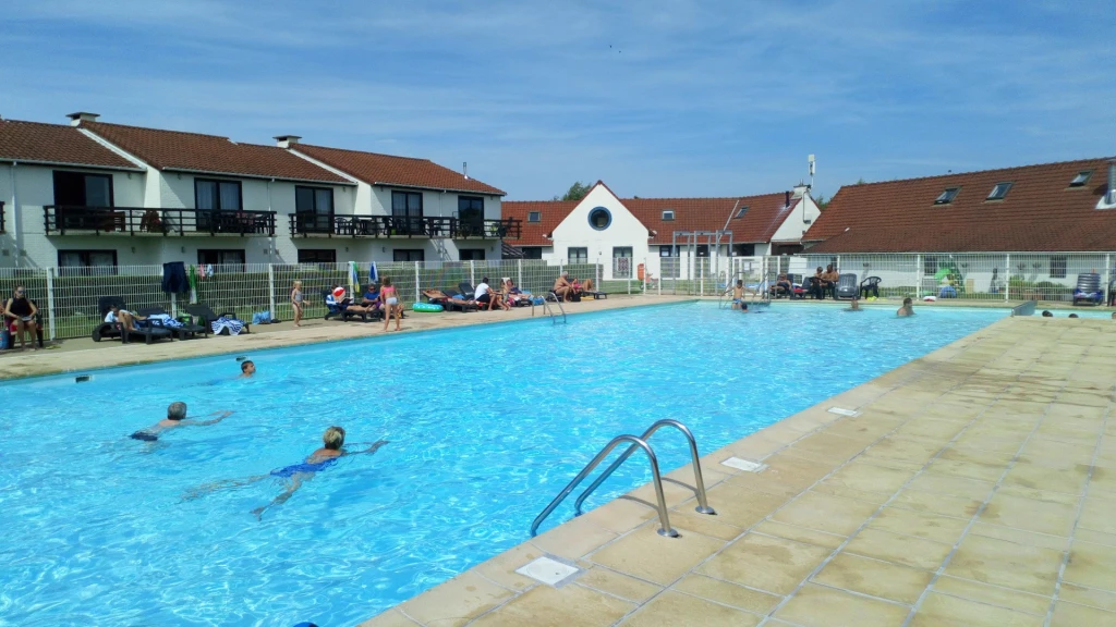 Dav camp Belle maison de pêcheurs avec piscine