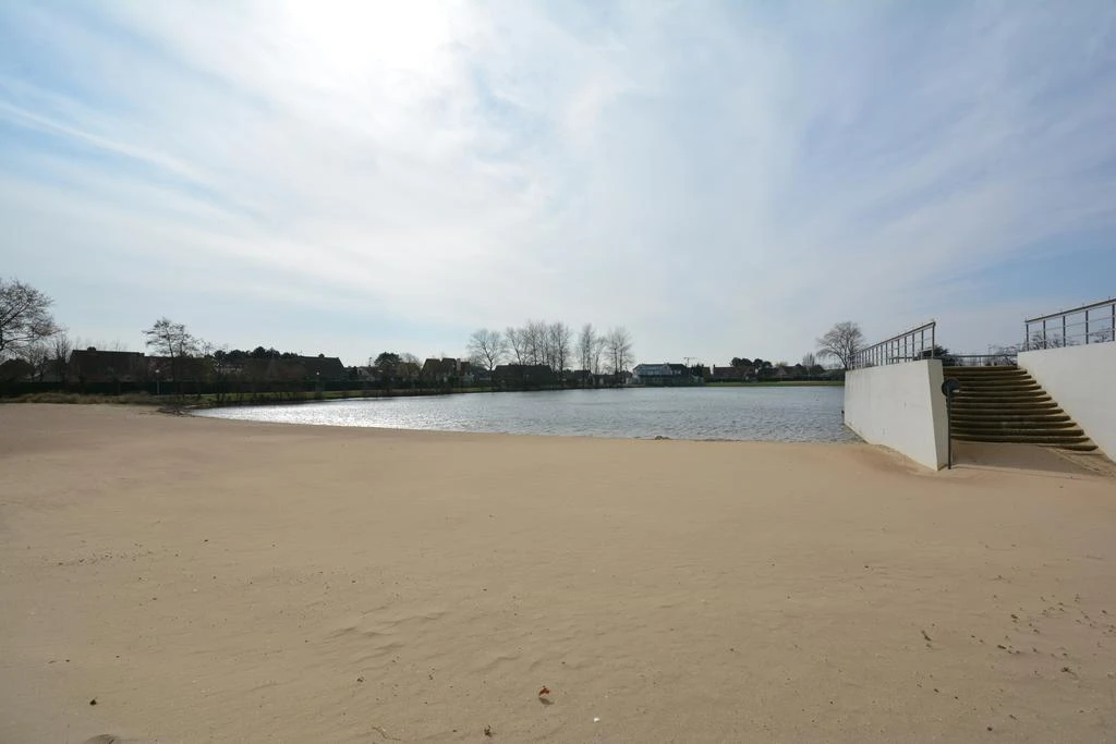 Appartement (rez) avec accès piscine couverte