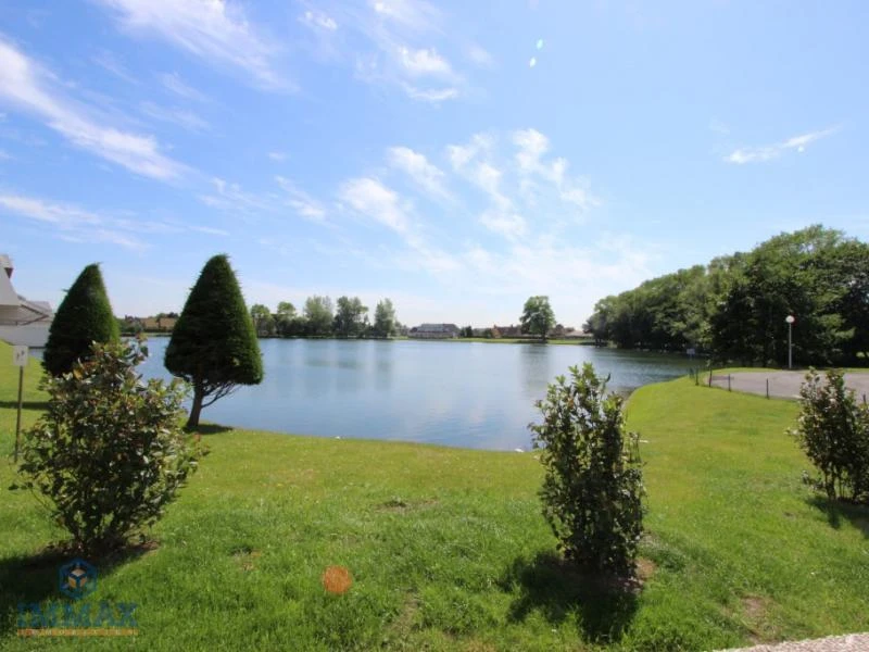 Appartement (rez) avec accès piscine couverte